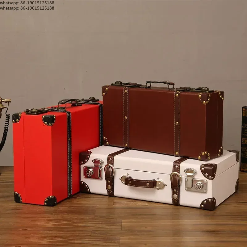 Retro lederen etui beeldjes li - Photography Lighting Style recensie en prijs